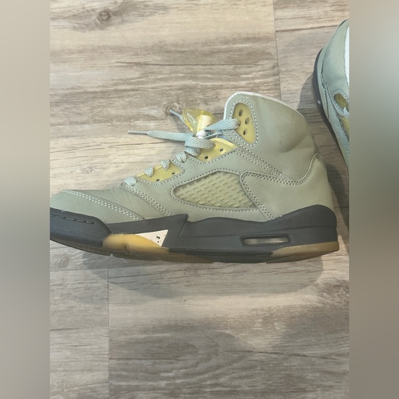 Jordan Retro 5 ‘Jade Horizon’ - Picture 4 of 6